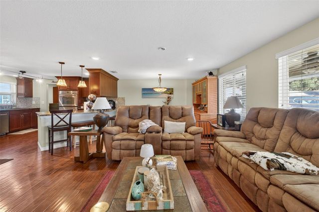 6724 AMUNDSON STREET, Tampa, FL 33634