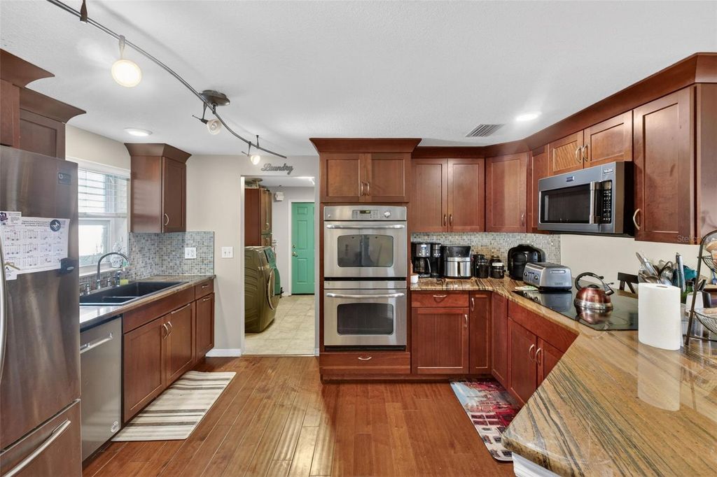 Image 14 of property listing at 6724 AMUNDSON STREET, Tampa, FL 33634