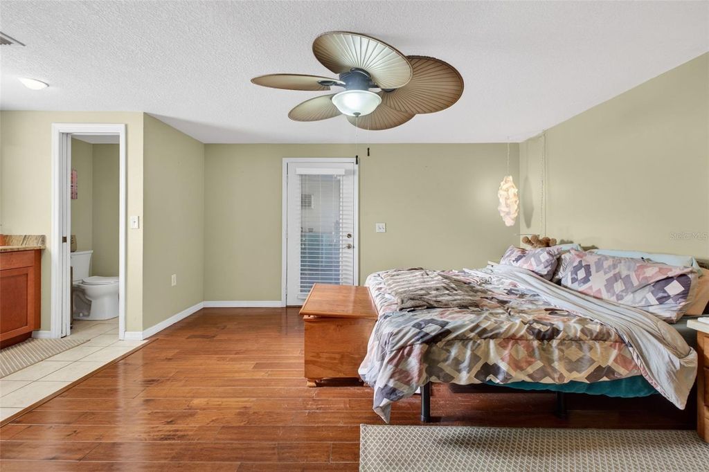 Image 34 of property listing at 6724 AMUNDSON STREET, Tampa, FL 33634