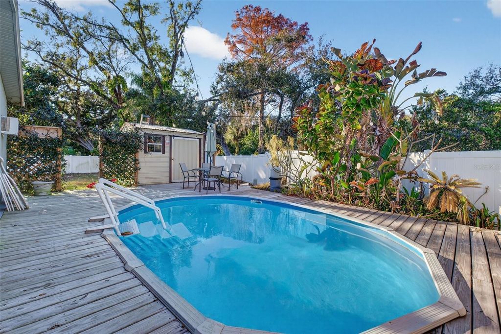 Image 54 of property listing at 6724 AMUNDSON STREET, Tampa, FL 33634