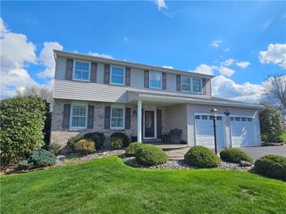 232 Oberlin Dr, Center Twp, PA 16001