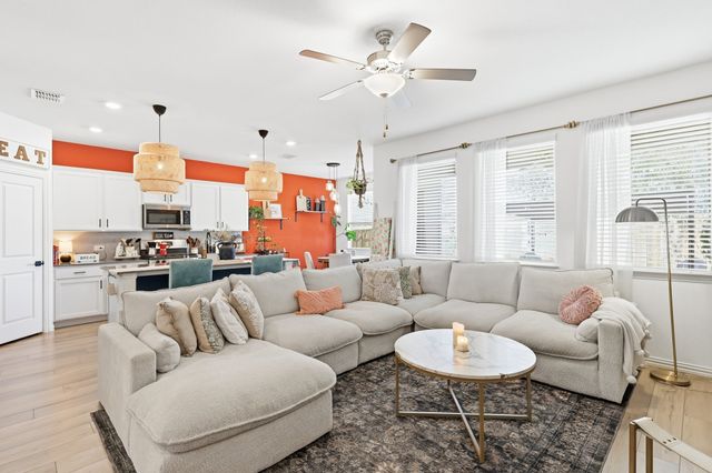 528 Ranchito Pass, Fort Worth, TX 76052