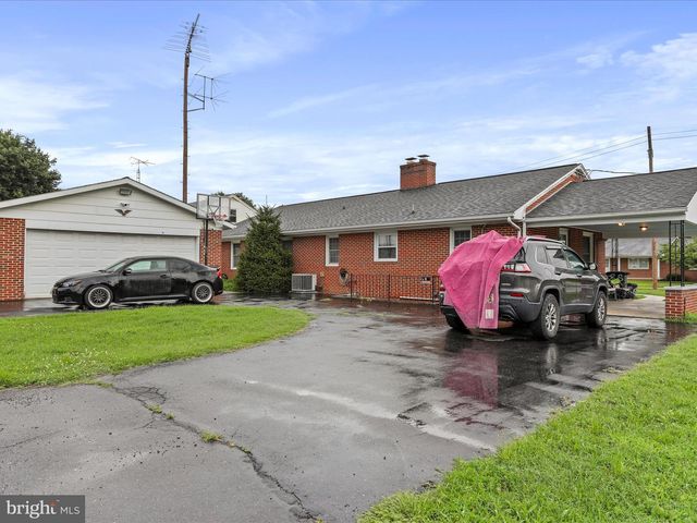 915 FLORIDA AVE, Martinsburg, WV 25401