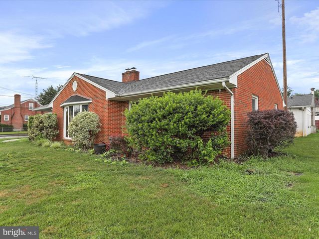 915 FLORIDA AVE, Martinsburg, WV 25401