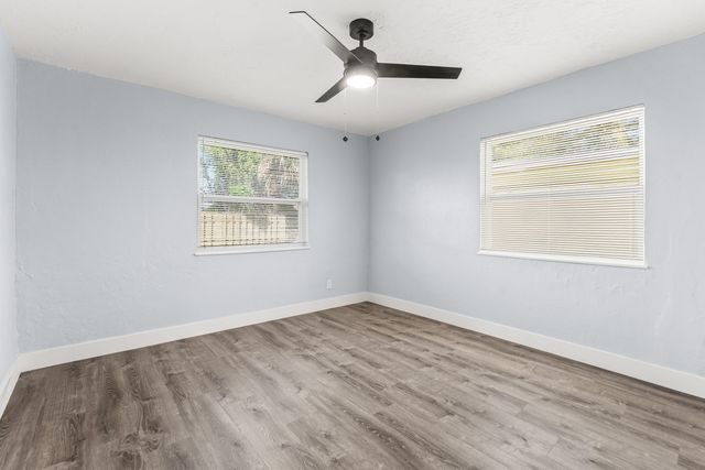 656 W 6th Street, Riviera Beach, FL 33404