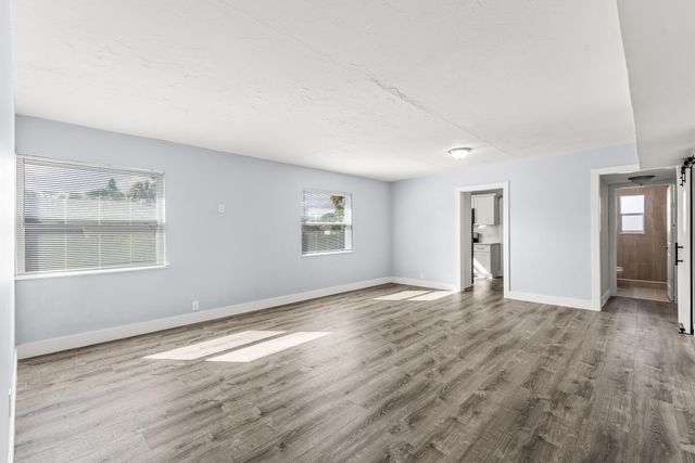 656 W 6th Street, Riviera Beach, FL 33404