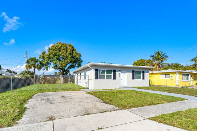 656 W 6th Street, Riviera Beach, FL 33404