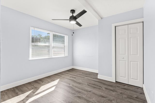 656 W 6th Street, Riviera Beach, FL 33404