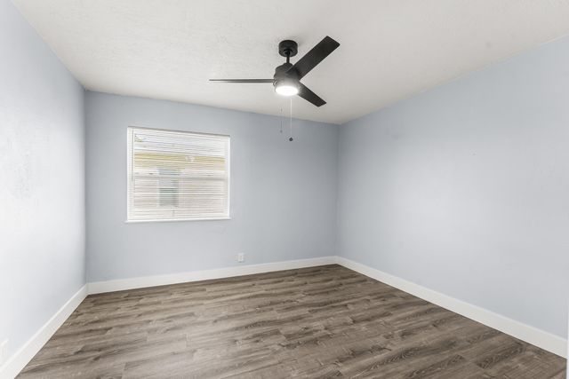 656 W 6th Street, Riviera Beach, FL 33404