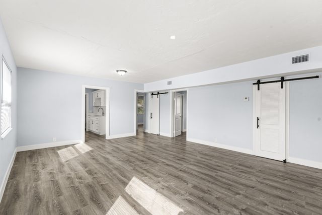 656 W 6th Street, Riviera Beach, FL 33404