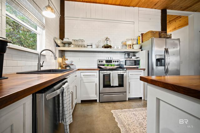 21021 Rachel Myers Lane, Fairhope, AL 36532