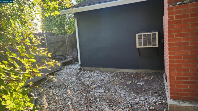 2 Echo Circle, Antioch, CA 94509