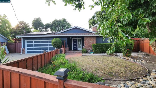 2 Echo Circle, Antioch, CA 94509