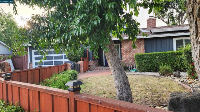 2 Echo Circle, Antioch, CA 94509