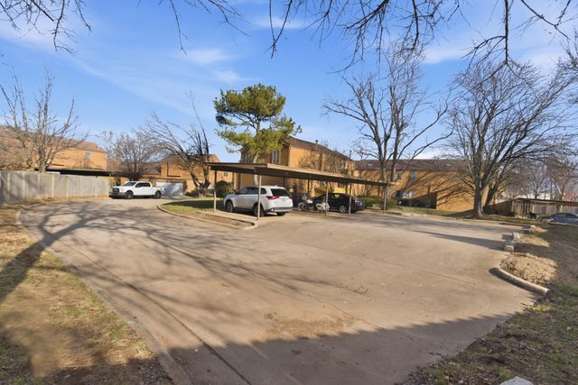 3440 S Delaware Avenue 155, Springfield, MO 65804