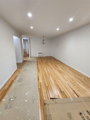 905 E 82nd Street, Brooklyn, NY 11236