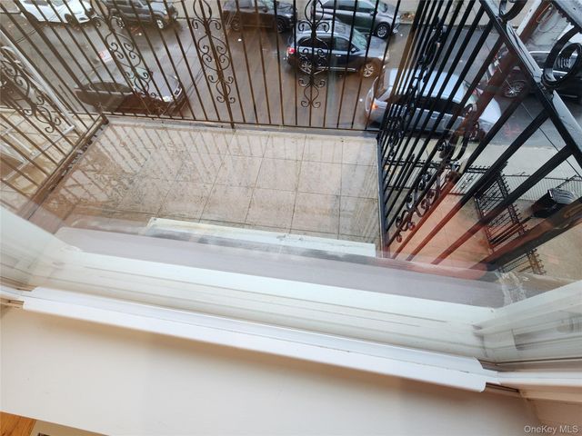 905 E 82nd Street, Brooklyn, NY 11236