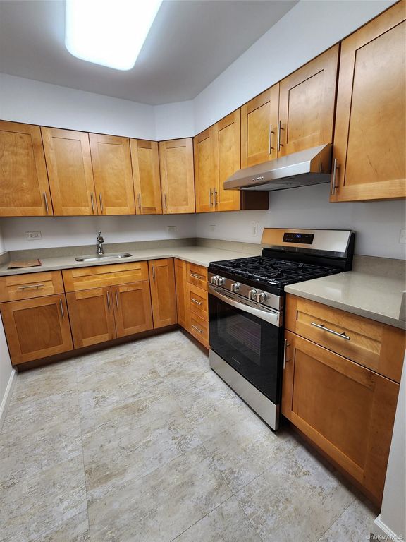 905 E 82nd Street, Brooklyn, NY 11236