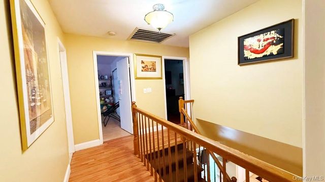 4 John Vincent Court, Centereach, NY 11720