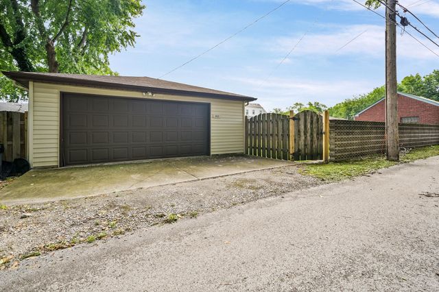 8028 Hohman Avenue, Munster, IN 46321