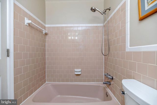 8905 HAZEL DR, Manassas, VA 20110