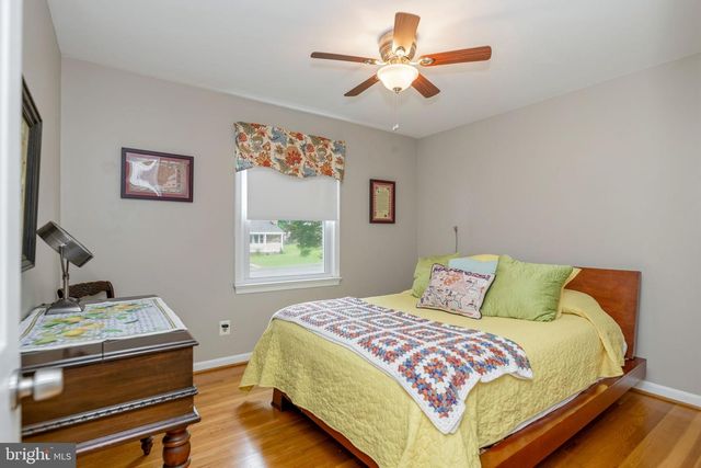 8905 HAZEL DR, Manassas, VA 20110