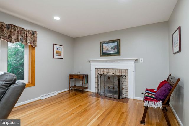 8905 HAZEL DR, Manassas, VA 20110