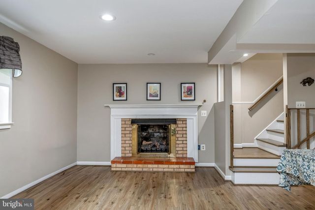 8905 HAZEL DR, Manassas, VA 20110