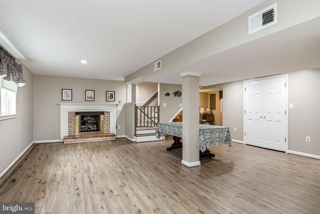 8905 HAZEL DR, Manassas, VA 20110