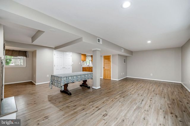 8905 HAZEL DR, Manassas, VA 20110