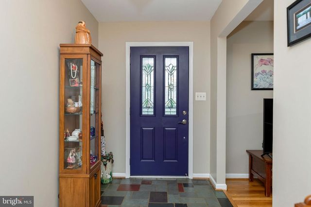 8905 HAZEL DR, Manassas, VA 20110