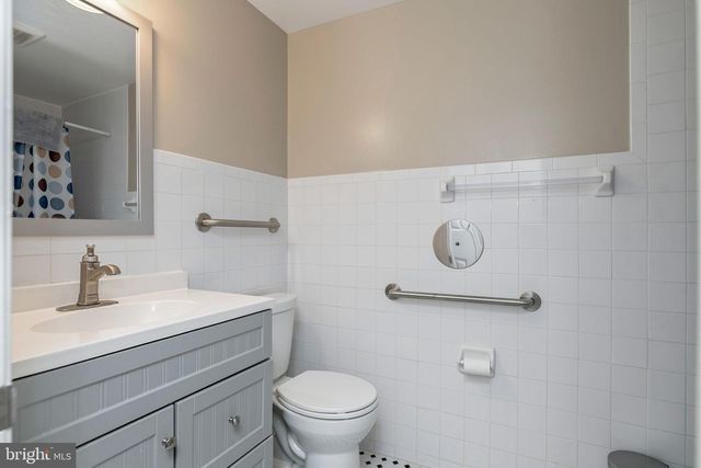 8905 HAZEL DR, Manassas, VA 20110