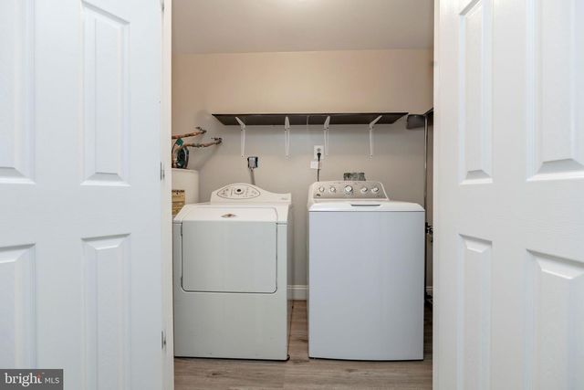 8905 HAZEL DR, Manassas, VA 20110