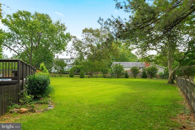 8905 HAZEL DR, Manassas, VA 20110