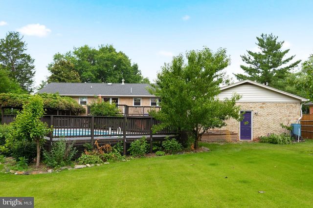 8905 HAZEL DR, Manassas, VA 20110
