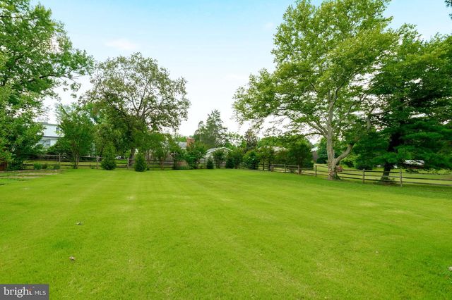 8905 HAZEL DR, Manassas, VA 20110