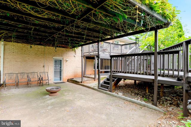 8905 HAZEL DR, Manassas, VA 20110