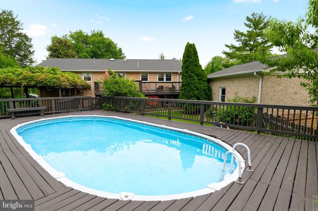 8905 HAZEL DR, Manassas, VA 20110