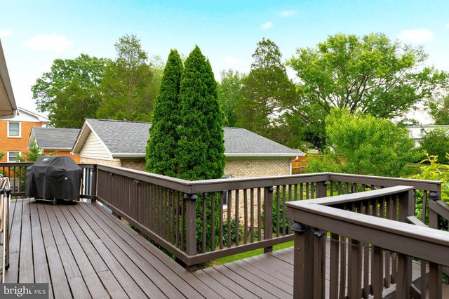 8905 HAZEL DR, Manassas, VA 20110