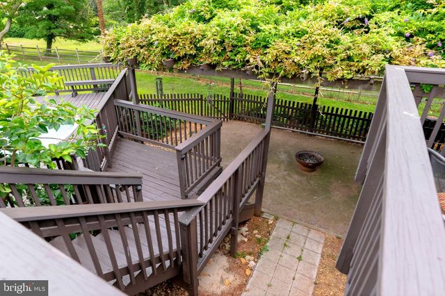 8905 HAZEL DR, Manassas, VA 20110