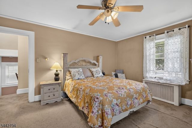 114 Ellington St, East Orange City, NJ 07017