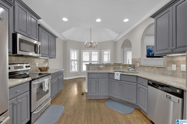 203 CHESTNUT FOREST DRIVE, Helena, AL 35080