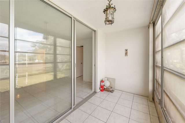 8081 N Sunrise Lakes Drive 203, Fort Lauderdale, FL 33322