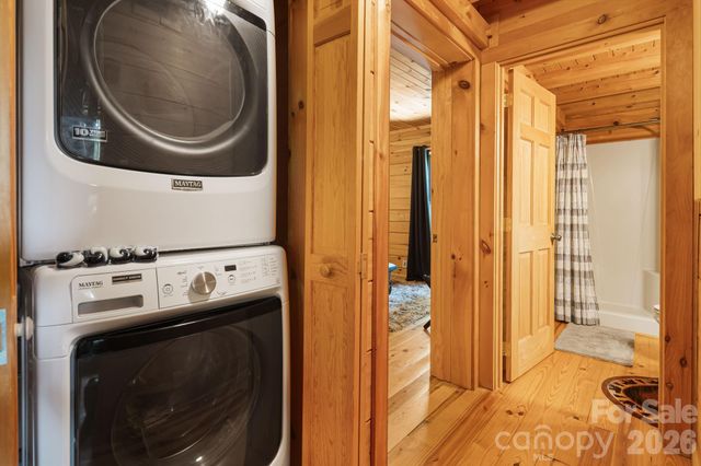 898 Morgan Hill Road, Black Mountain, NC 28711