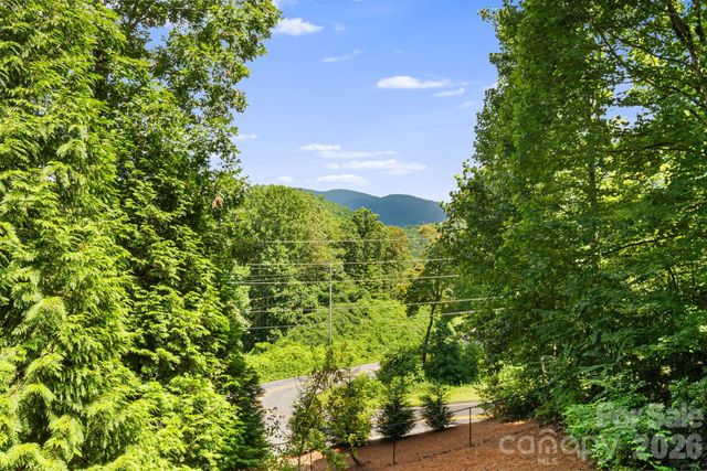 898 Morgan Hill Road, Black Mountain, NC 28711