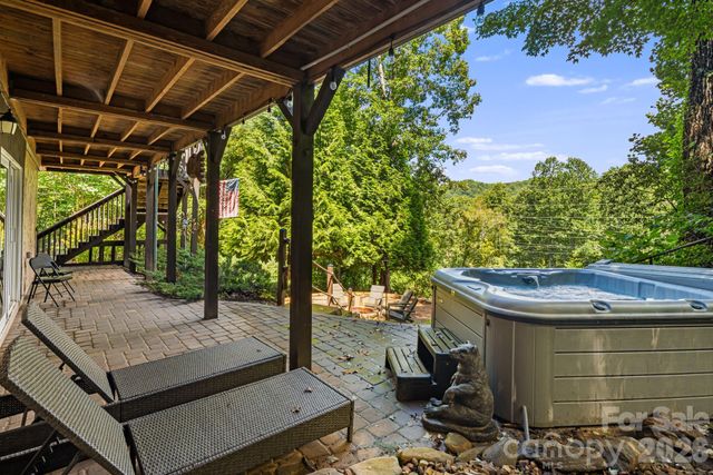 898 Morgan Hill Road, Black Mountain, NC 28711