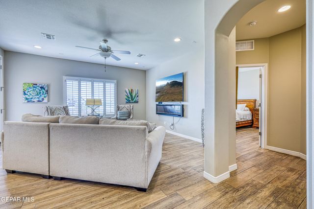 1743 LARKLEBY Street, El Paso, TX 79911