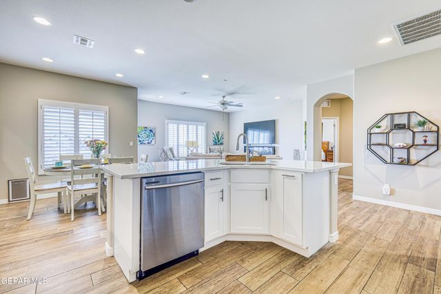 1743 LARKLEBY Street, El Paso, TX 79911