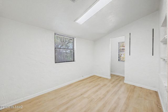 518 S Longfellow Avenue, Tucson, AZ 85711