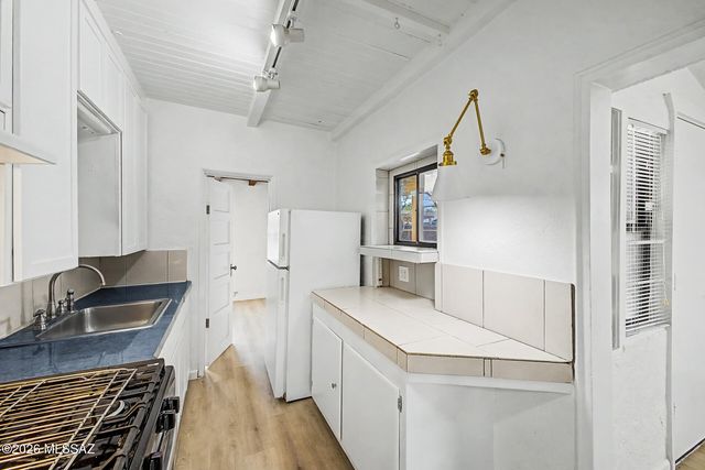 518 S Longfellow Avenue, Tucson, AZ 85711